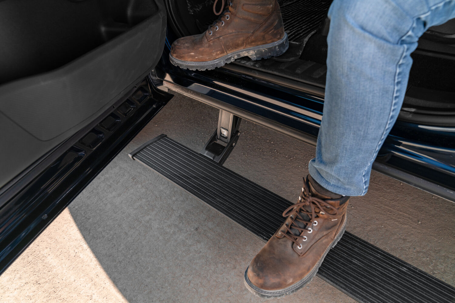 PowerStep Running Boards Plug N Play System For 2018 Ford Expedition Excludes Max models Gas Only...